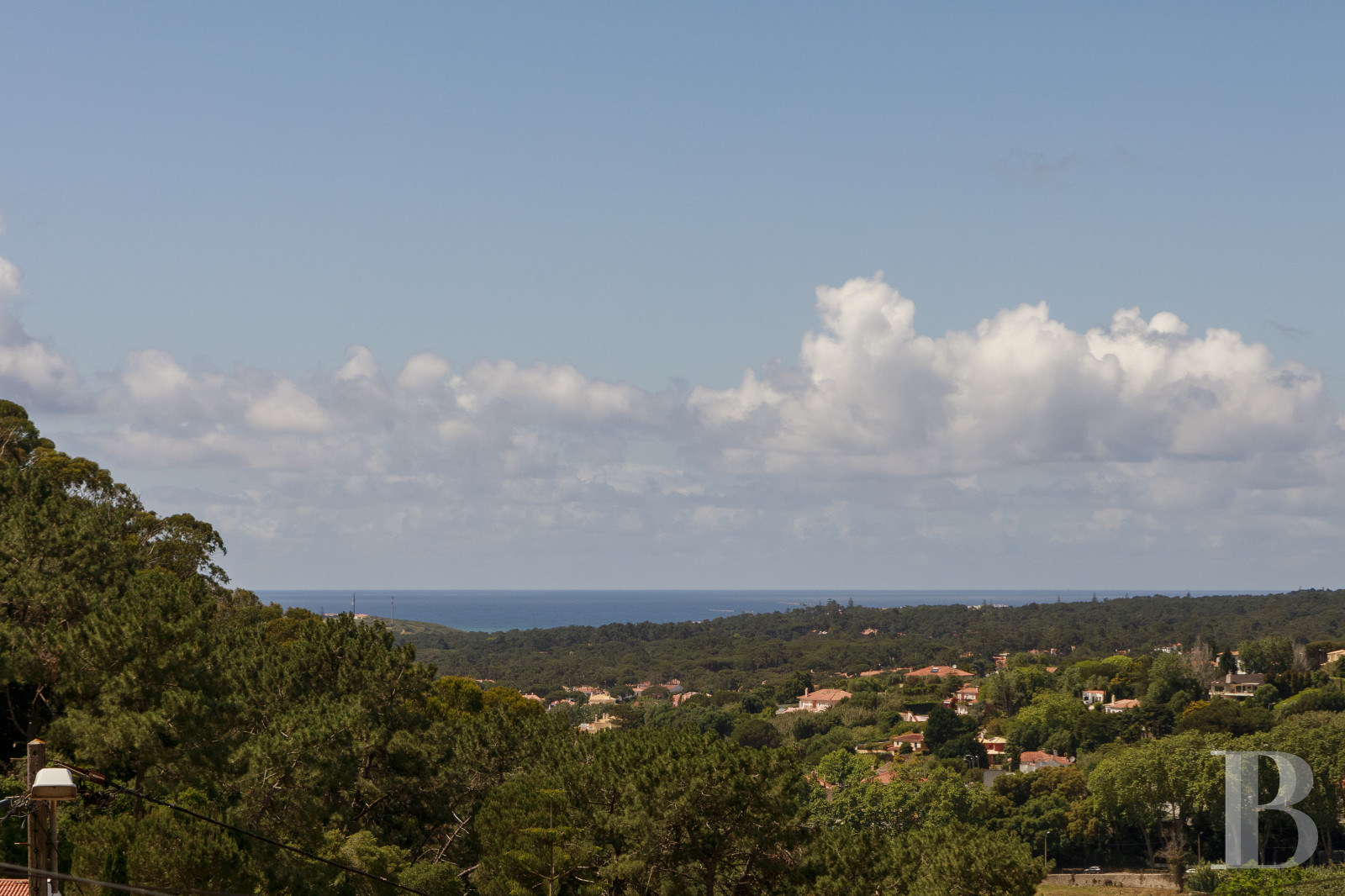 A proximité de Lisbonne, à l’entrée du parc naturel de Sintra-Cascais, une maison de village avec jardin, terrasses et patios - photo  n°30